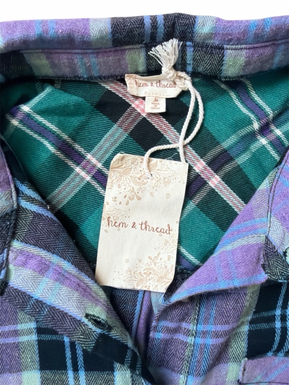 Hem & Thread Plaid Flannel Shirt Purple Green Frayed Hem Size M NWT - Picture 3 of 4